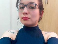 ElizabethDoom - female with black hair webcam at LiveJasmin