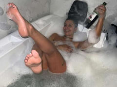 ElizabethLove - female with black hair and  small tits webcam at xLoveCam