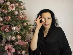 ElizabethSo - female with black hair and  small tits webcam at xLoveCam