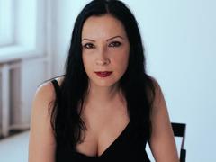 ElizabethSo - female with black hair and  small tits webcam at xLoveCam
