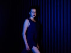 ElizabethSo - female with black hair and  small tits webcam at xLoveCam