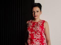 ElizabethSo - female with black hair and  small tits webcam at xLoveCam