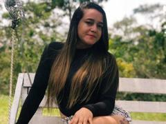 ElizabethSweetyHot from xLoveCam