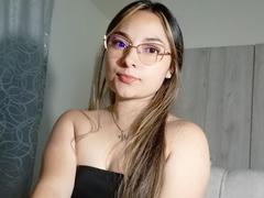 ElizabethWhite - female webcam at xLoveCam