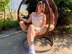 ElizavetaCream - blond female with  big tits webcam at xLoveCam