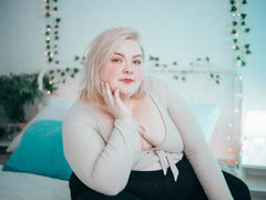 EllaBale - blond female with  big tits webcam at LiveJasmin