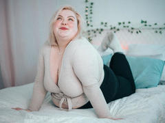 EllaBale - blond female with  big tits webcam at LiveJasmin