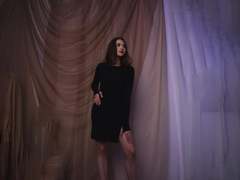 EllaCurtis - female with brown hair webcam at LiveJasmin