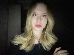 EllamaeRaugust - female webcam at xLoveCam