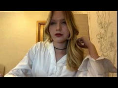 EllamaeRaugust - female webcam at xLoveCam