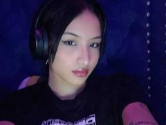 EllectraX - female with black hair webcam at xLoveCam