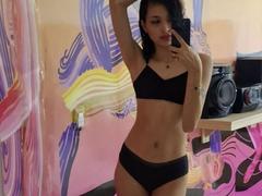 EllectraX - female with black hair webcam at xLoveCam