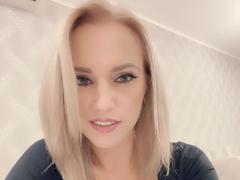 Ellennax - female webcam at xLoveCam