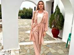 ElliWow - blond female with  small tits webcam at xLoveCam