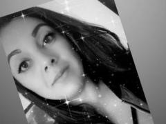 SophieKyle - female with black hair webcam at xLoveCam