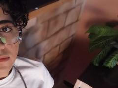 ElliotNoir - male webcam at xLoveCam