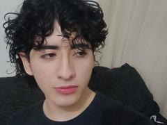 ElliotNoir - male webcam at xLoveCam