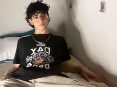 ElliotNoir - male webcam at xLoveCam