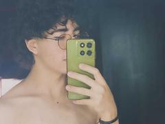 ElliotNoir - male webcam at xLoveCam