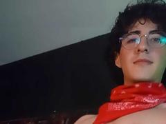 ElliotNoir - male webcam at xLoveCam