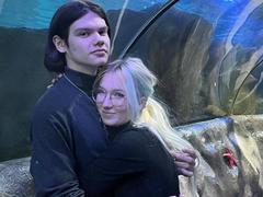 EllisSamain - couple webcam at xLoveCam