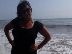 Ellita - female with brown hair webcam at xLoveCam