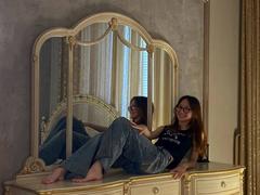 ElmaGalizia - female with brown hair webcam at xLoveCam
