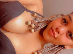 NavaHot - female with brown hair webcam at xLoveCam
