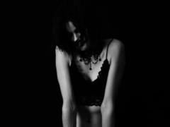 DouceElo - female with brown hair webcam at xLoveCam