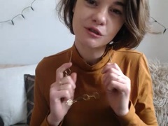 DouceElo - female with brown hair webcam at xLoveCam