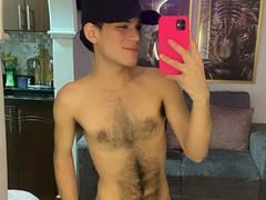 EloneMuskcle - male webcam at xLoveCam