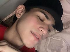 EloneMuskcle - male webcam at xLoveCam