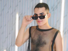 EloneMuskcle - male webcam at xLoveCam