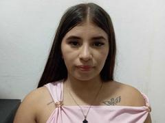 ElreyYlareina from xLoveCam
