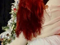 ElyRoss - female with red hair and  big tits webcam at xLoveCam