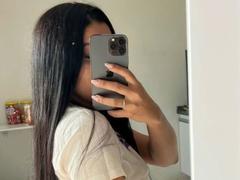 Elysha from xLoveCam