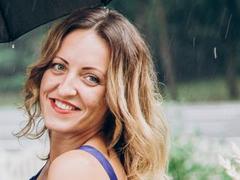 ElysonLangTRUE - blond female with  small tits webcam at ImLive