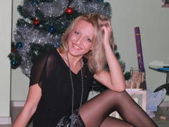 ElysonLangTRUE - blond female with  small tits webcam at ImLive