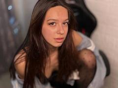 ElzaX-hot - female with brown hair webcam at xLoveCam