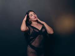 EmaFiore - female with black hair webcam at xLoveCam