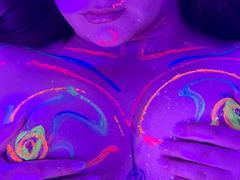 EmaJames from xLoveCam