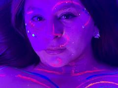 EmaJames - female with black hair webcam at xLoveCam