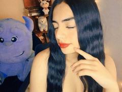 EmmaCoopers - female with black hair webcam at LiveJasmin