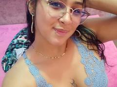 RoxanneSensual from xLoveCam