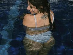 EmiliRiders69 - female webcam at xLoveCam