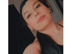 EmiliSimi - female webcam at xLoveCam