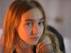 EmiliaCypher from LiveJasmin