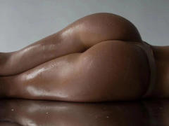 EmillyWalker - blond female webcam at xLoveCam