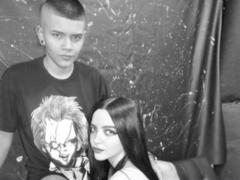 EmilyAndSam77 - female with black hair webcam at ImLive