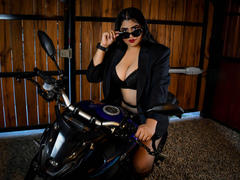 EmilyBoobsss - female with black hair and  big tits webcam at xLoveCam